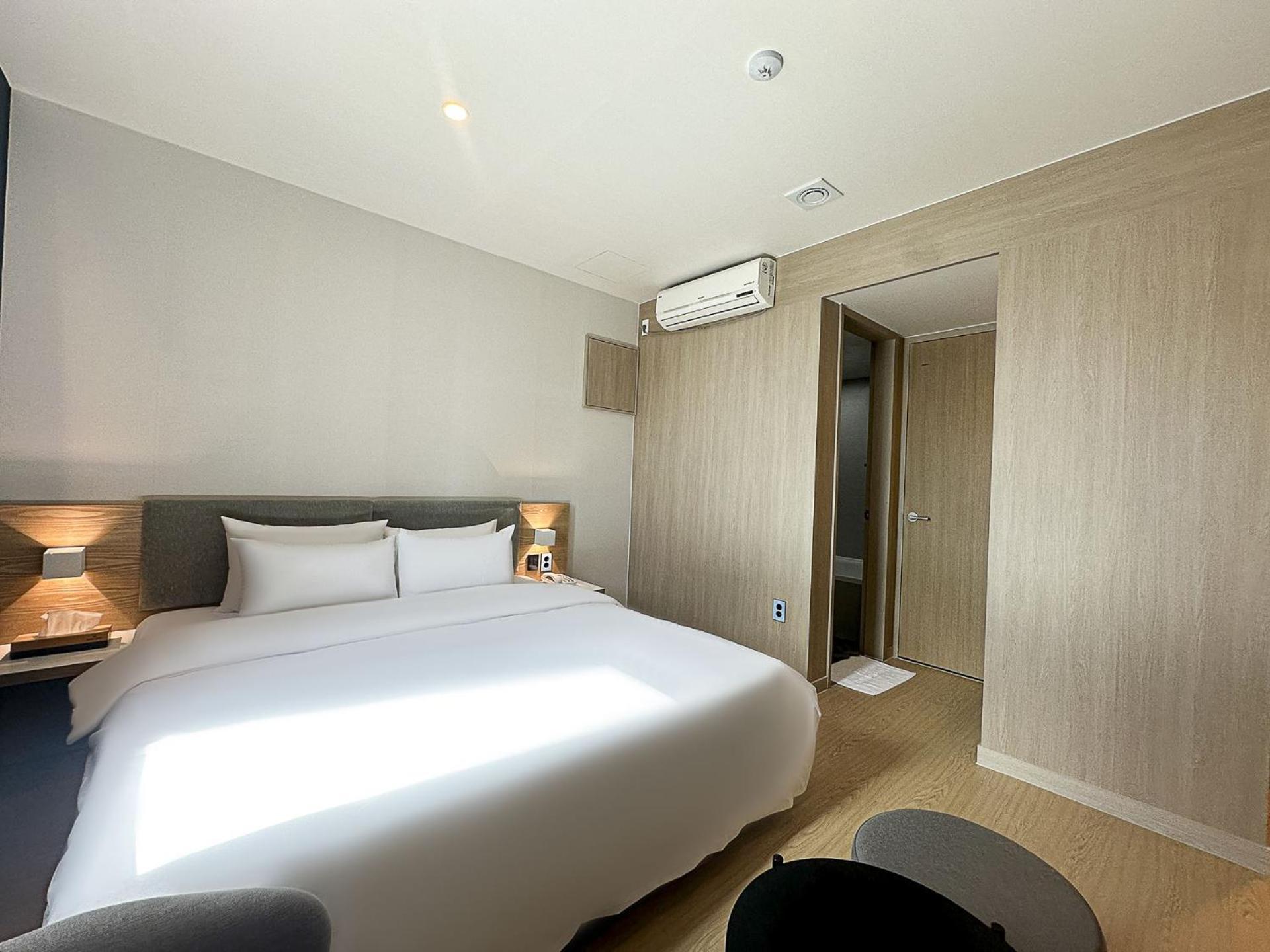 Hound Hotel Changwon Zewnętrze zdjęcie