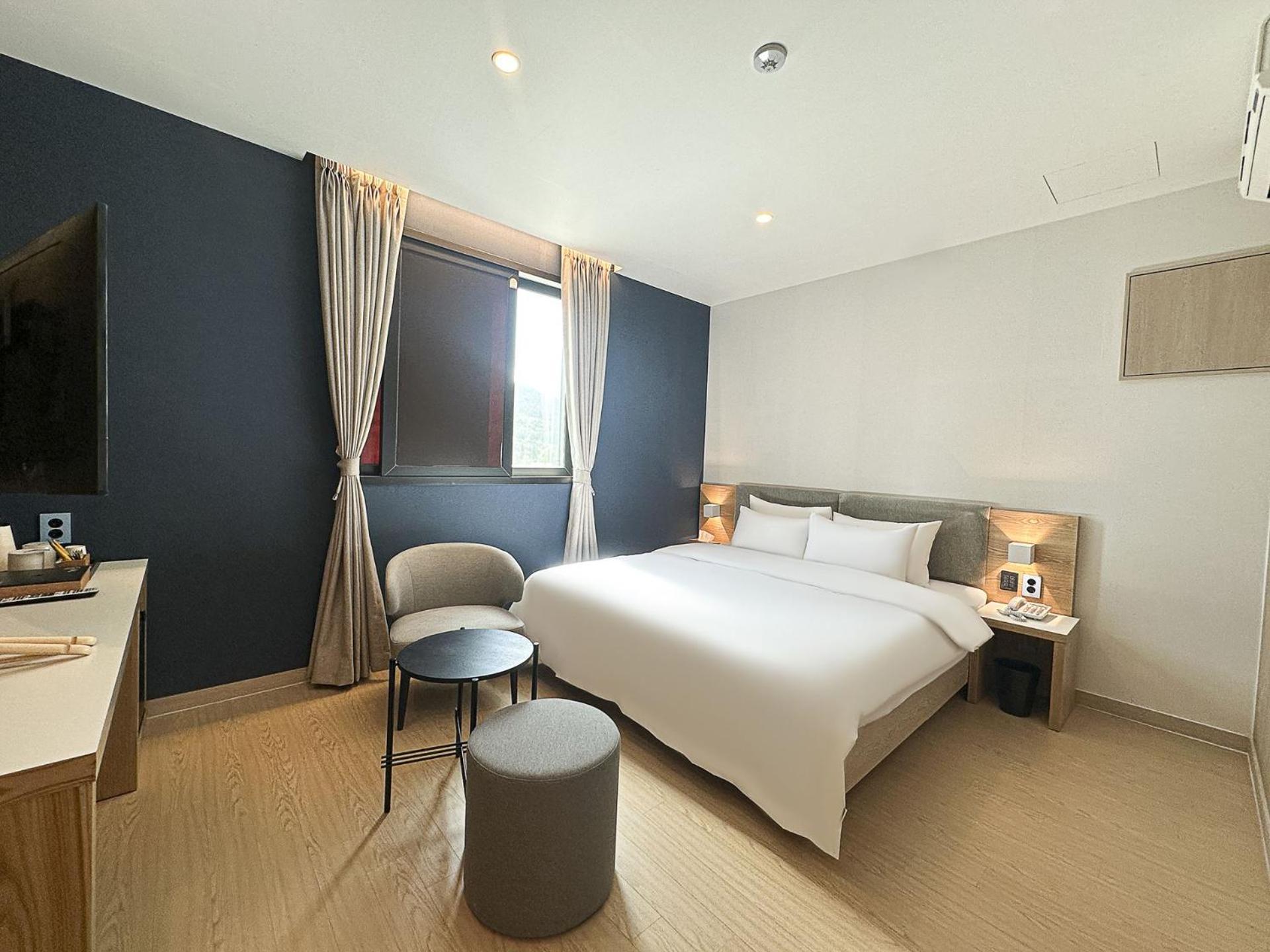 Hound Hotel Changwon Zewnętrze zdjęcie