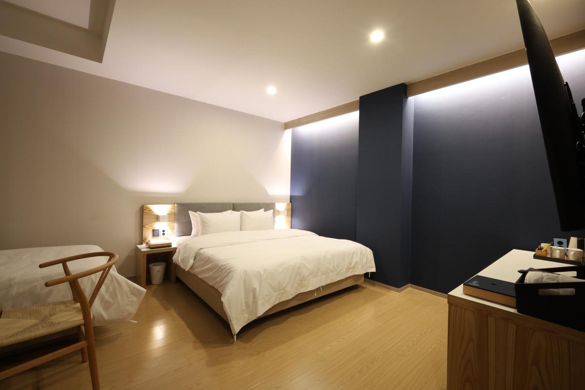 Hound Hotel Changwon Zewnętrze zdjęcie