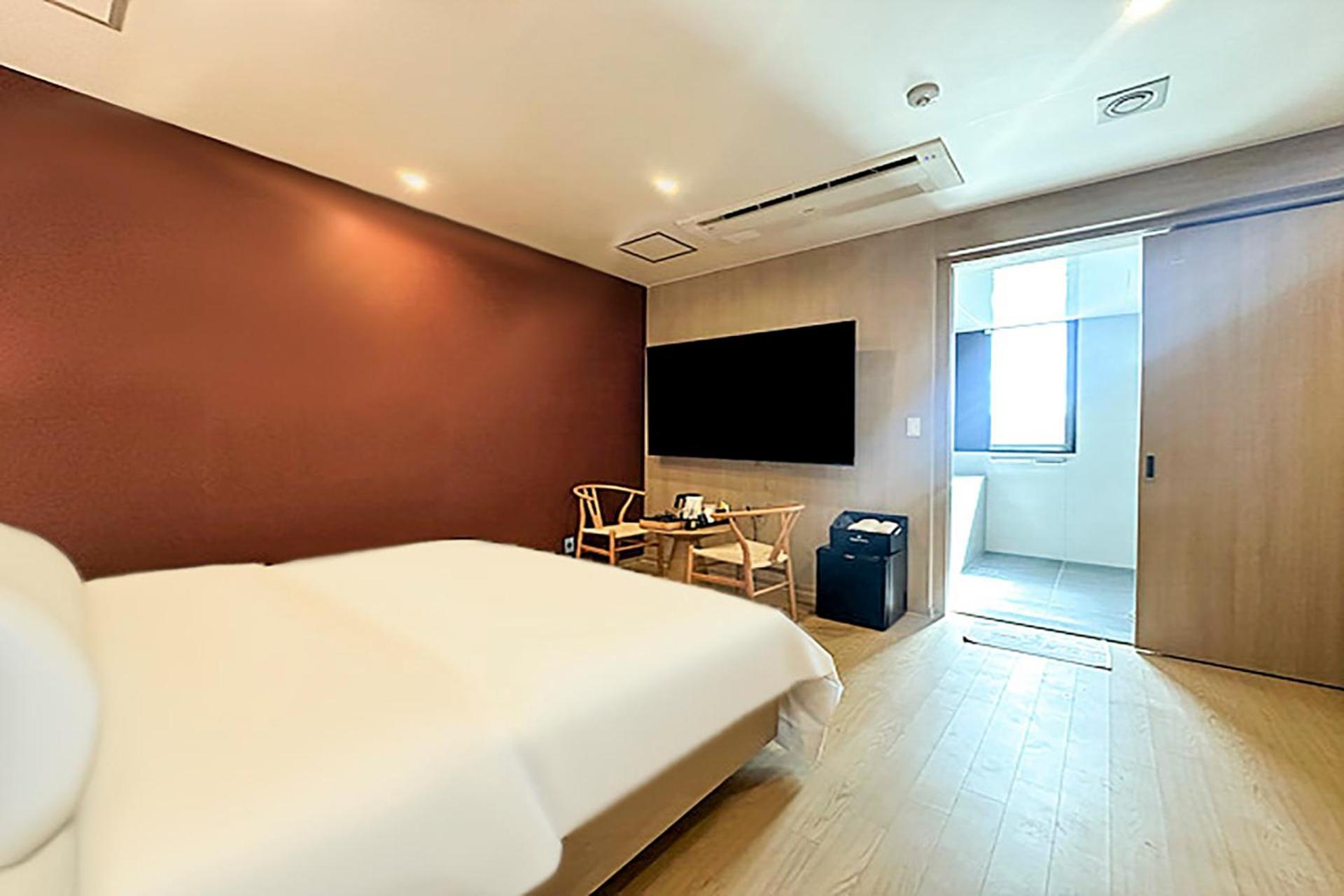 Hound Hotel Changwon Zewnętrze zdjęcie