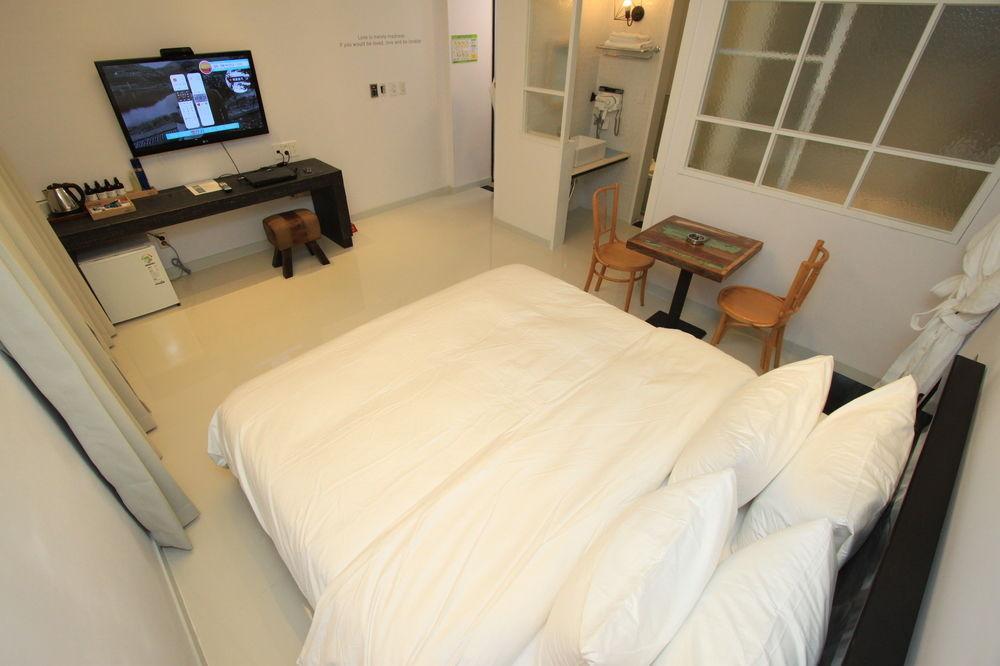 Hound Hotel Changwon Zewnętrze zdjęcie