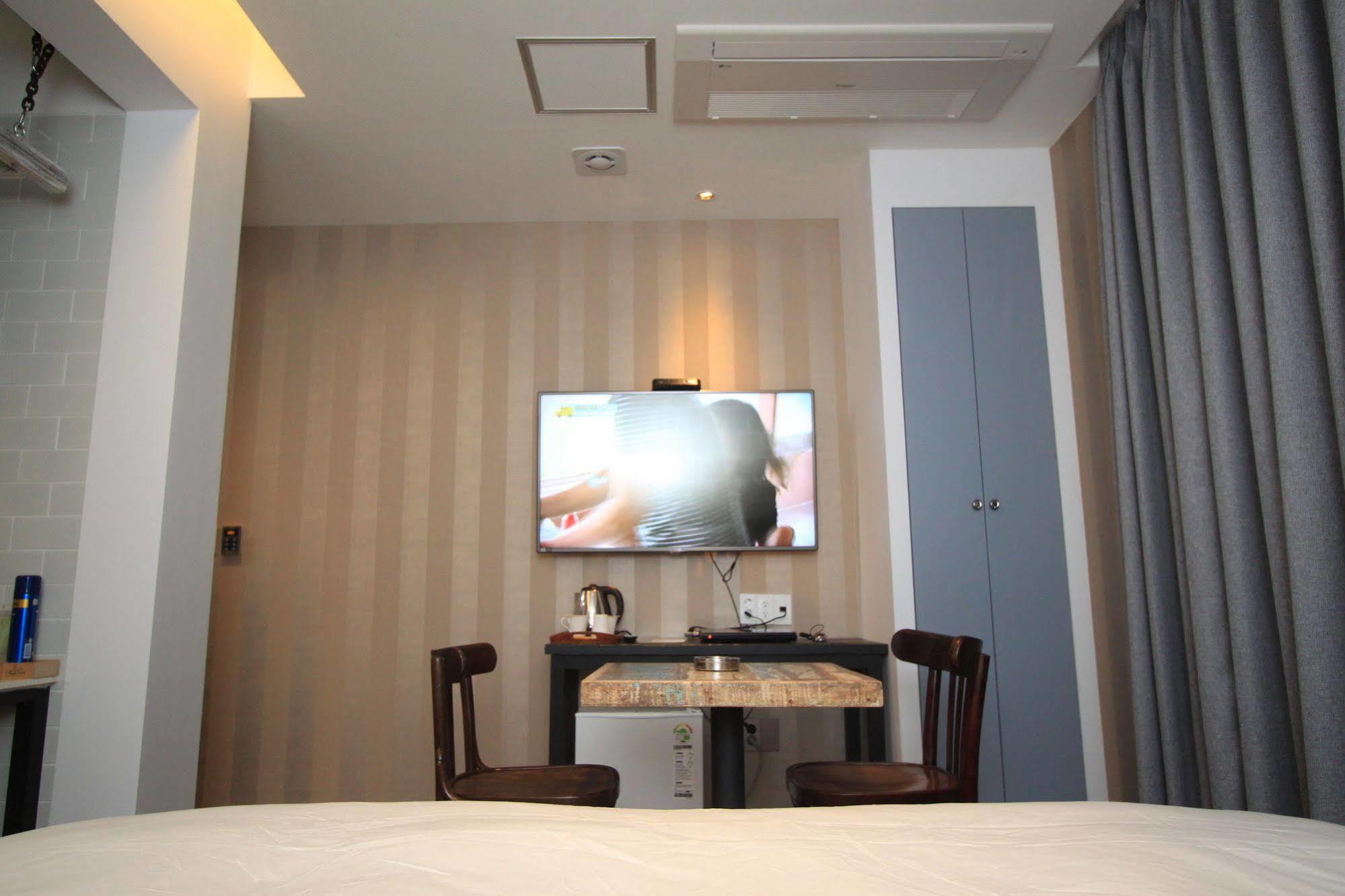 Hound Hotel Changwon Zewnętrze zdjęcie