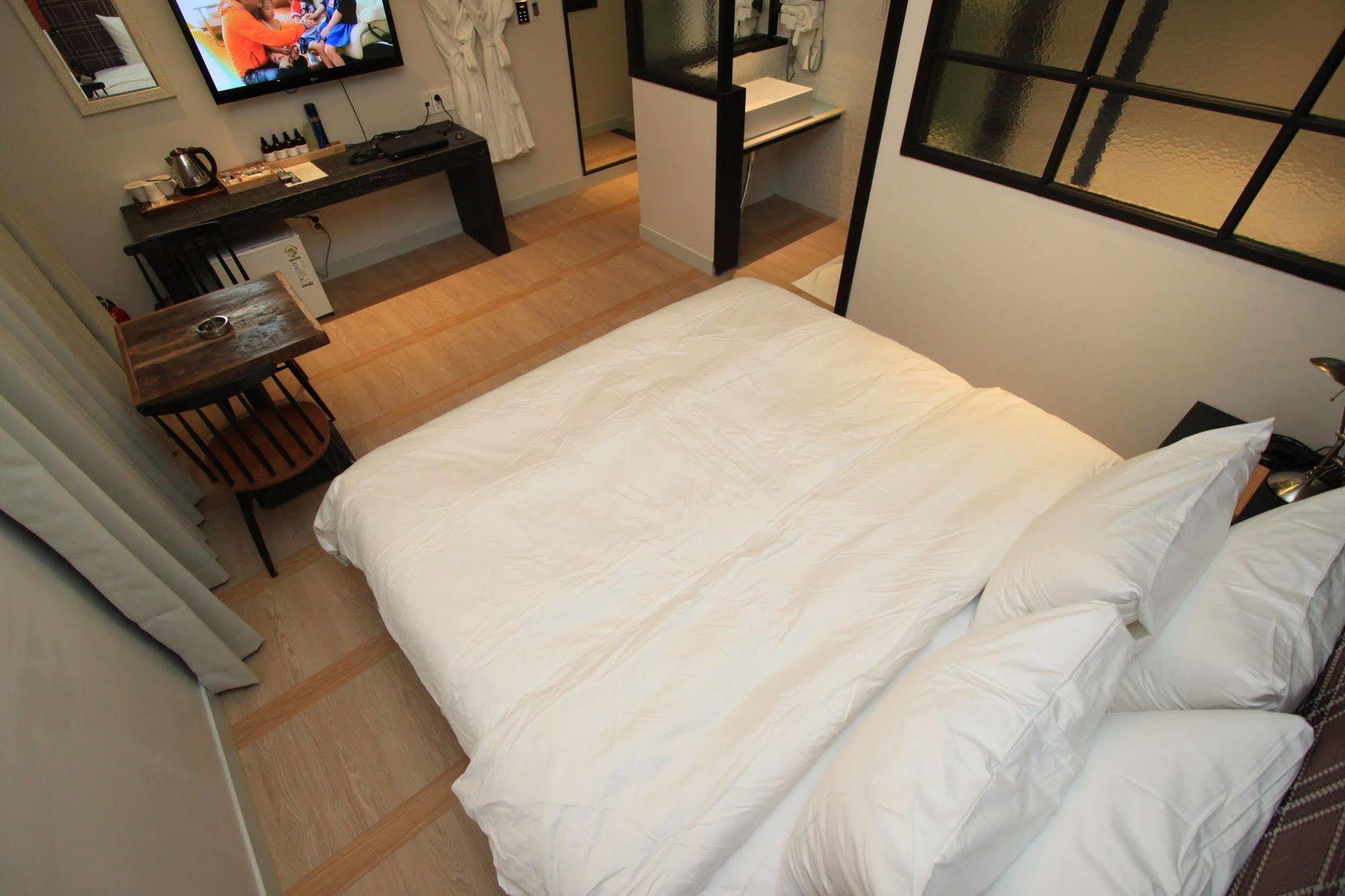 Hound Hotel Changwon Zewnętrze zdjęcie
